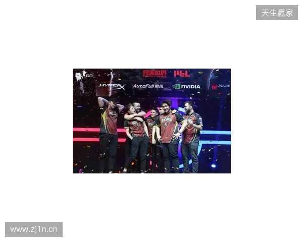 马卡：皇马将穿深色球衣对阵曼城，约1200位皇马球迷随队远征