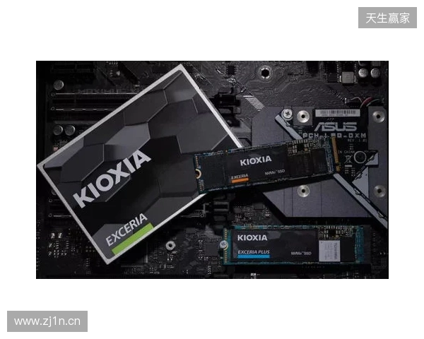 法兰克福内讧：球员场上互喷，并质疑主帅为何领先还要狂攻