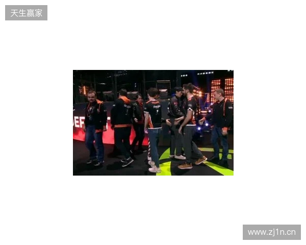 戴帽助球队大胜西海岸，官方：蓉城外援费利佩当选中超第4轮最佳